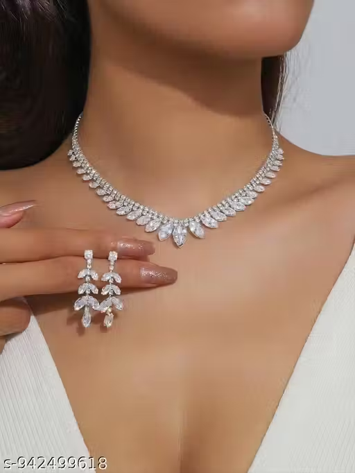 Celestia Leaf Diamond Set